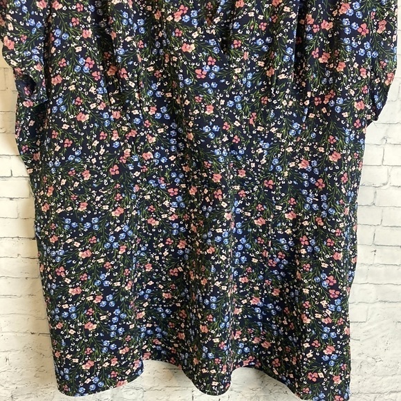 City Chic CCX NWT Meadow Floral Print Blouse Top XXL Dainty Feminine Romantic - Picture 8 of 16